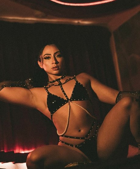 swolsmol only fans review