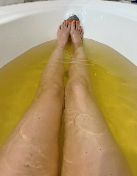 Amelie Dubon naked onlyfans