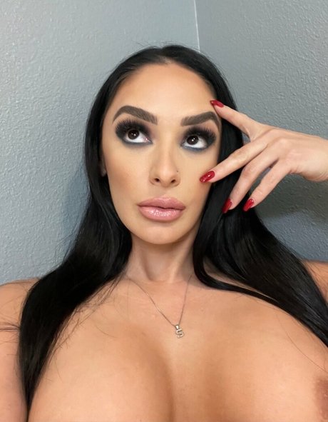 Sheena Ryder onlyfans picture