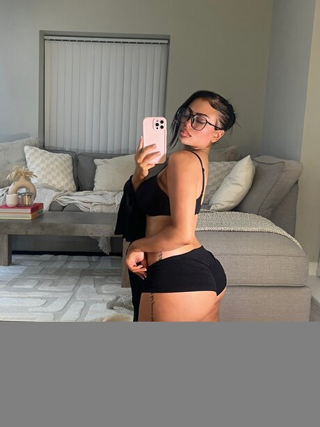 Hollyydollyy nude leaks onlyfans