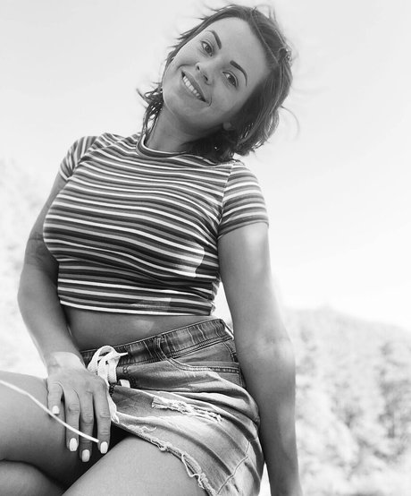 Vic Alouqua onlyfans nude