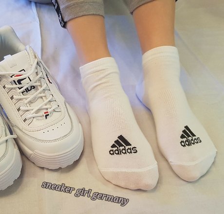 SneakerGirlGermany onlyfans pics leaked