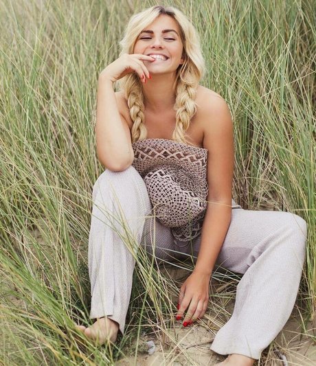 Sensi Lowe onlyfans leake