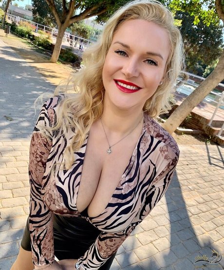 Dolly Fox onlyfans porn