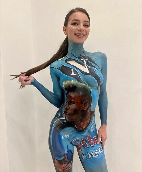 Carmen Caccavale topless onlyfans