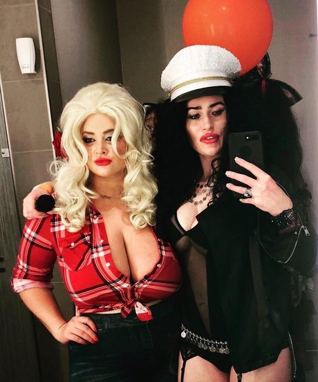 BlondiePomie onlyfans free content