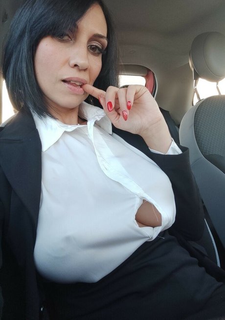 Giulia Diamond onlyfans leaks.