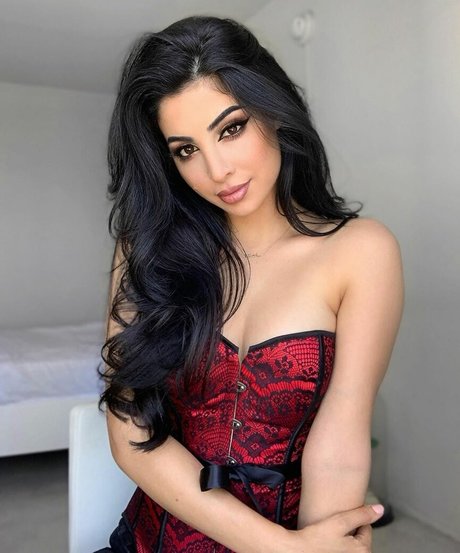 Elwa Saleh leaks only fans