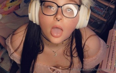 chubbykittygirl nudes only fans