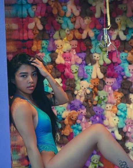 mfsunbear onlyfans model