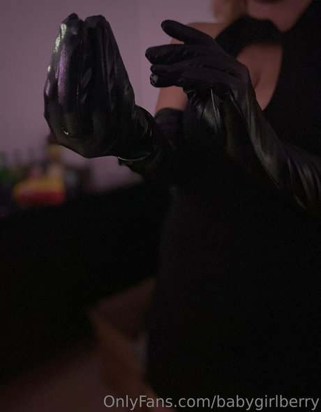 babygirlberry only fans naked