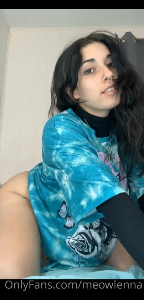meowlenna onlyfans naked