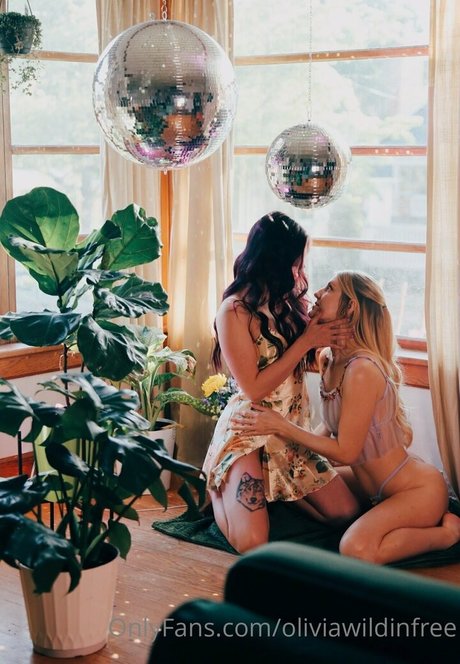 oliviawildinfree onlyfans nude leaked