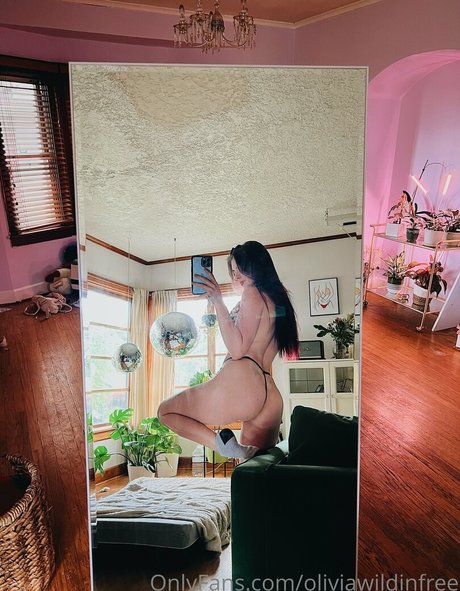 oliviawildinfree only fans sex