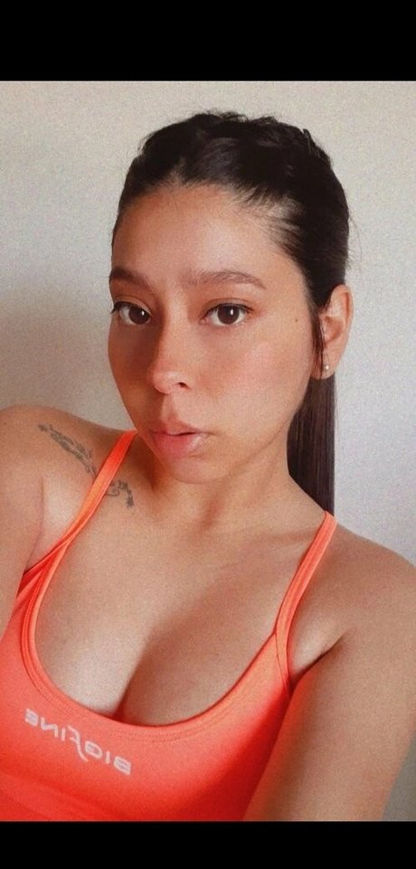 agnesbaby onlyfans tits