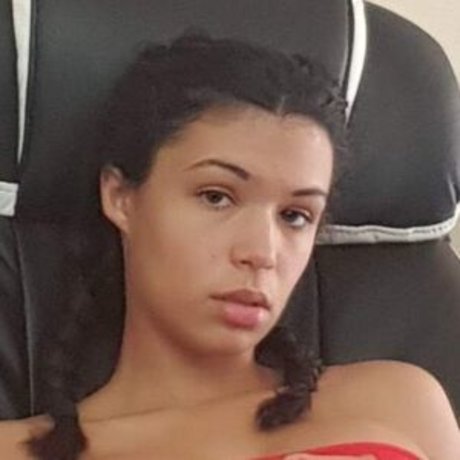 authenticallyanais onlyfans free content