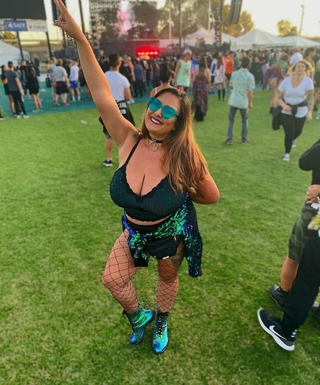 Marissa J onlyfans leak ass