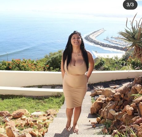 Mickyla Goslett feet onlyfans