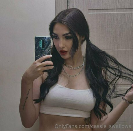 cassie swallows new onlyfans leaks