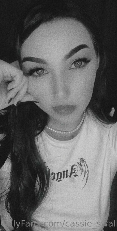 cassie swallows nudes onlyfans leaks