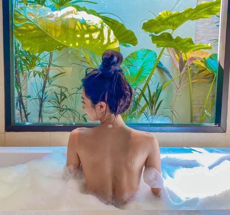 _Yeoreum onlyfans leaks xxx