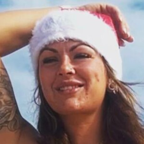 bigbootyshel naked on onlyfans