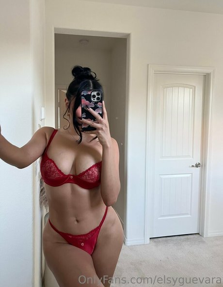 elsyguevara naked only fans