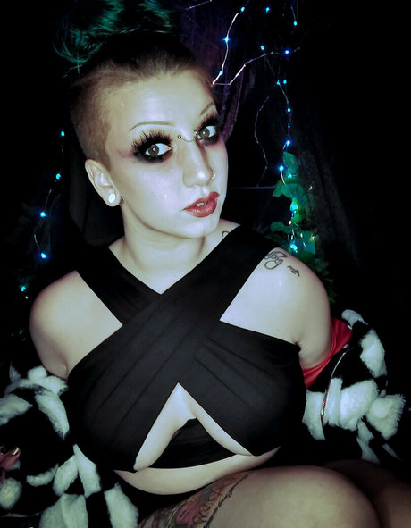 sarahsuccubusfreepreview only fans sex