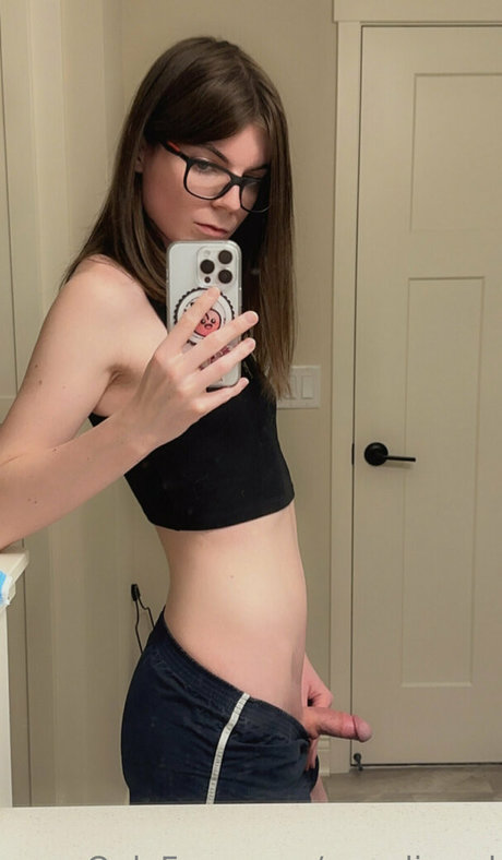 angelicsyd onlyfans model images