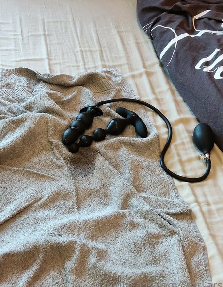 starlars onlyfans model photo