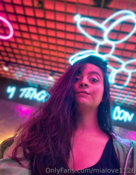 mialove1126 onlyfans leaks nudes