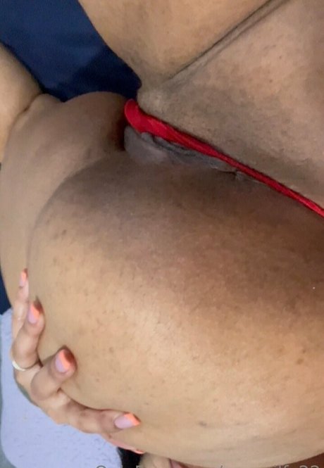 unamilfy22 nudes onlyfans leaked