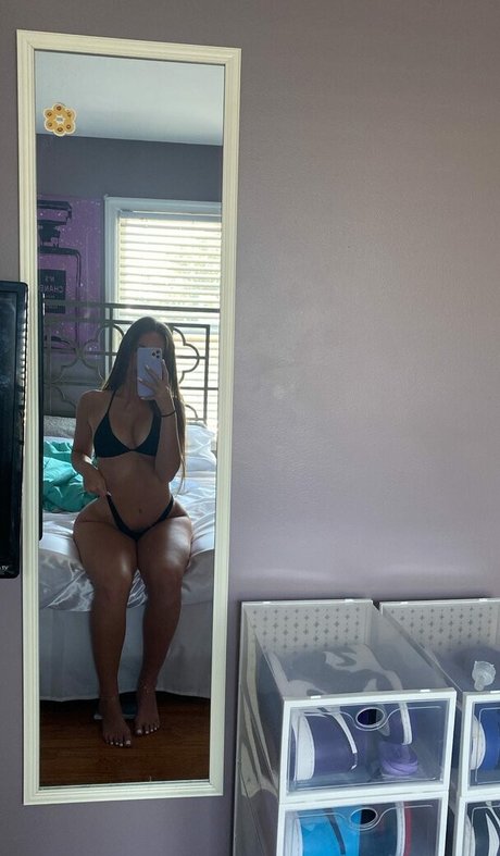 Taylor Hansen onlyfans nudes