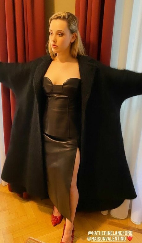 Katherine Langford nude on onlyfans