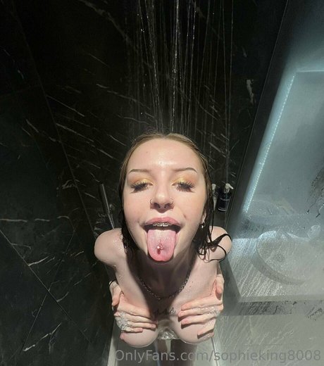 sophieking8008 pics onlyfans