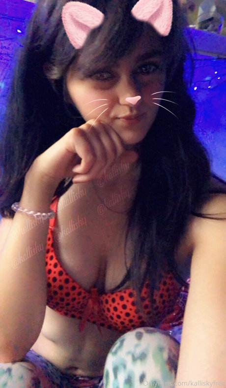 kalliskyfree onlyfans nude tits