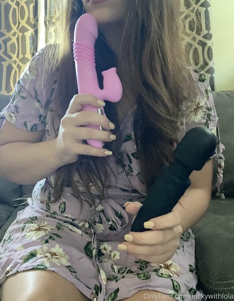 luckywithlola leaked onlyfans naked