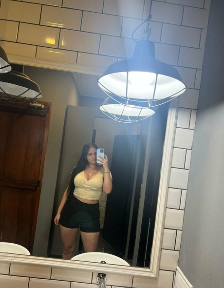 sofiaa21 onlyfans leaks.