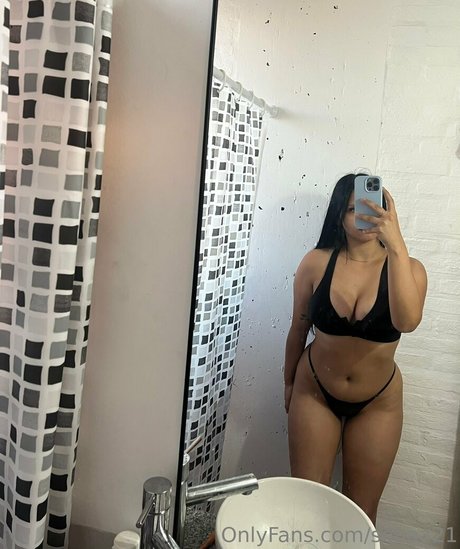 sofiaa21 onlyfans pics