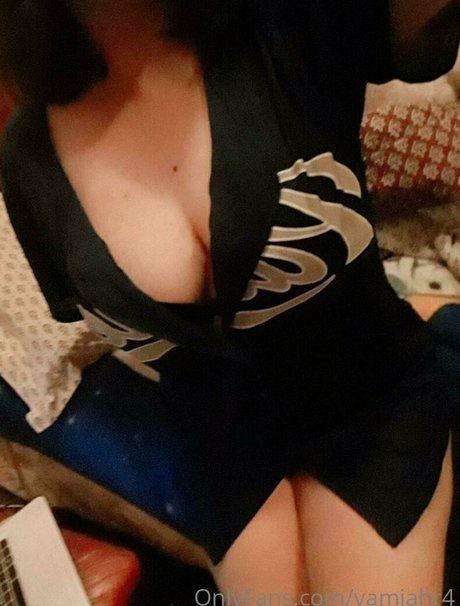 yamiahr4 onlyfans leak