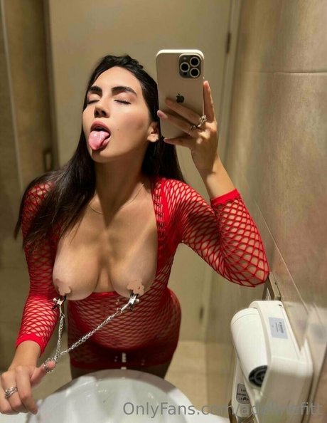 adelinefitt nude onlyfans leaked