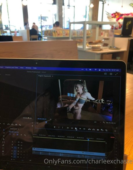 charleexchaste onlyfans xxx