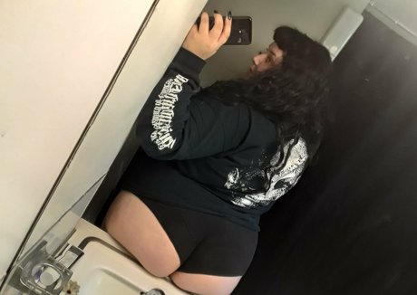 scarletlabellefree nude on onlyfans