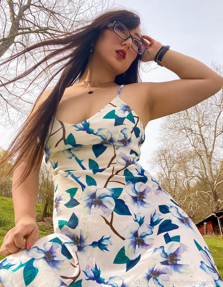 Bitesizedmeg onlyfans nude leaked