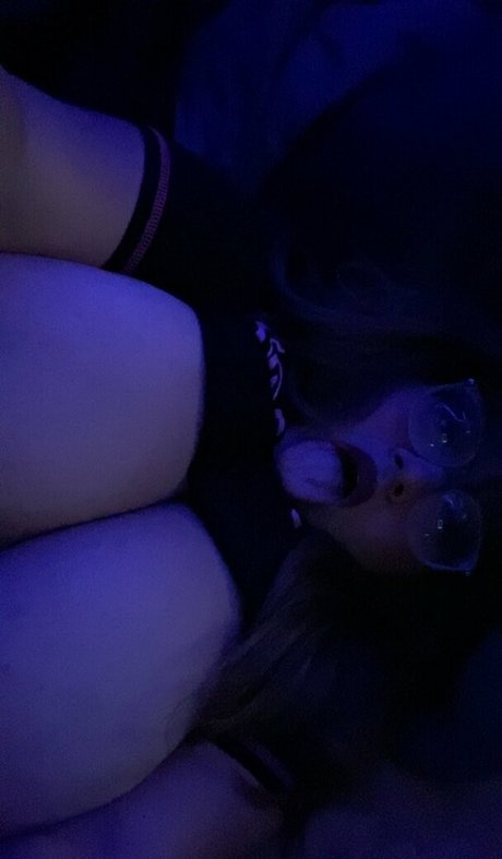 lovergirllynn topless onlyfans