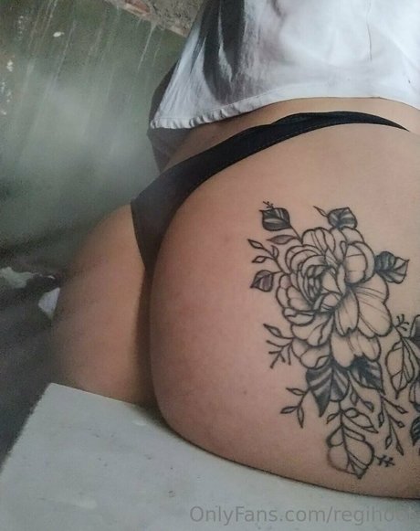 regihoot onlyfans striptease