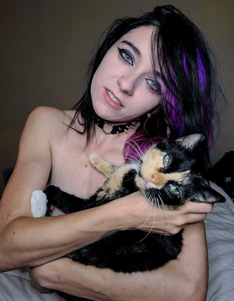 malice in hell onlyfans fotos