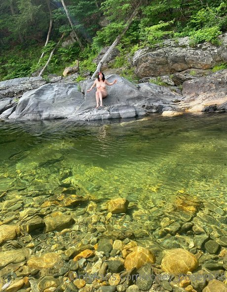 Rosey posey666 onlyfans leaked.