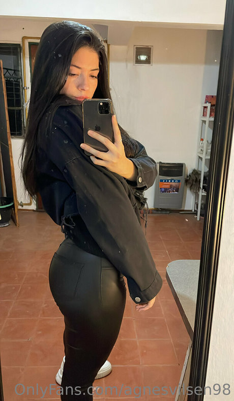 agnesvilsen98 xxx only fans