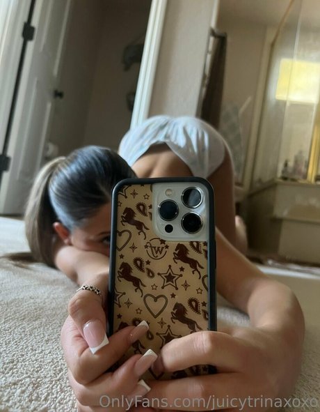 juicytrinaxoxo onlyfans leams